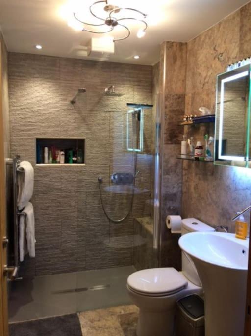 River Road, Littlehampton, Executive Apartment 외부 사진
